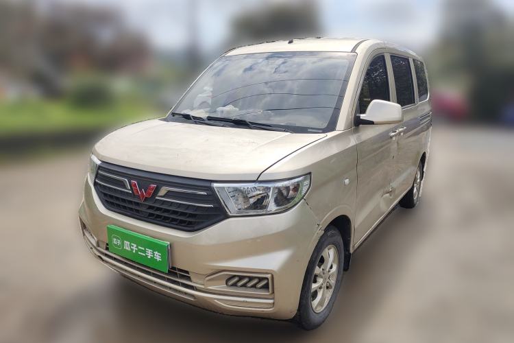Used Wuling Hongguang V 2019 1.5L Enjoyment Version China VI LAR