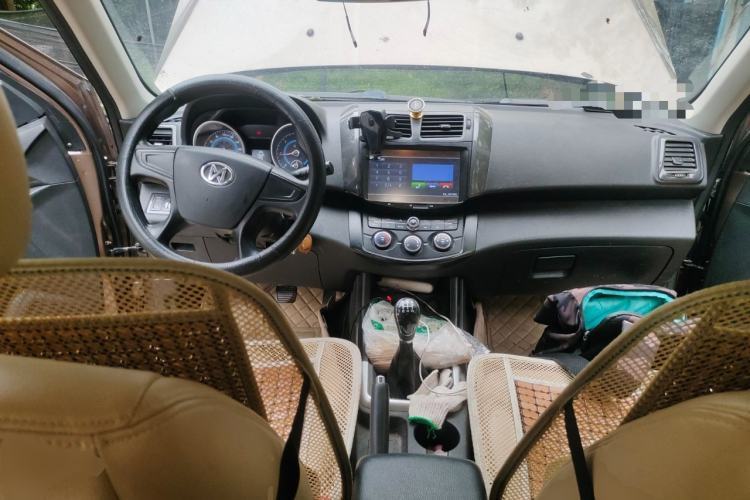 Used JDMC T7 2015 2.8T Two-Wheel-Drive Comfort Version with Extended Wheelbase JE493ZLQ4CB