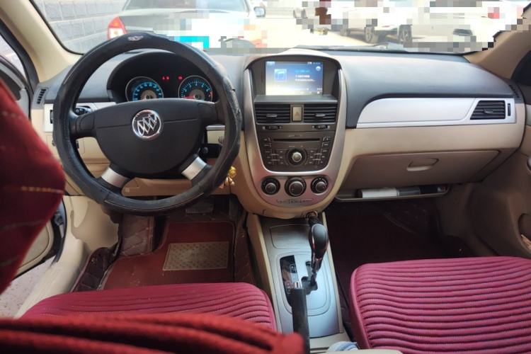 Used Buick Excelle 2013 1.5L Automatic Classic Model Center Console