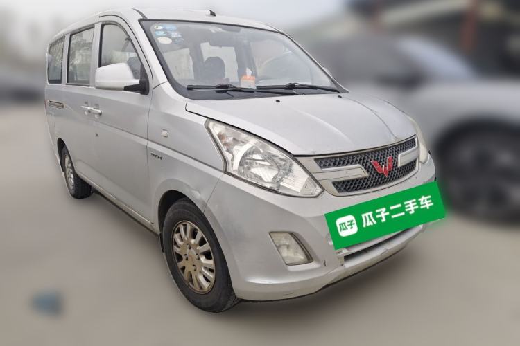 Used Wuling Rongguang V 2016 1.5L Standard Version Front Right 45 Deg