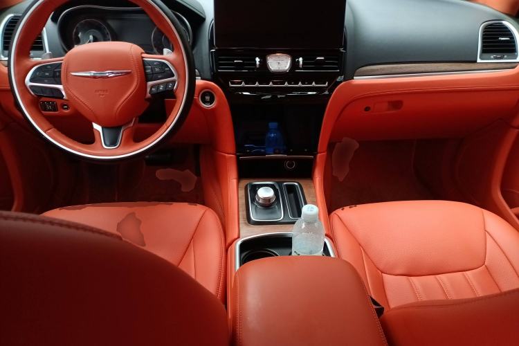 Used Chrysler 300C 2016 3.0L Supreme Edition