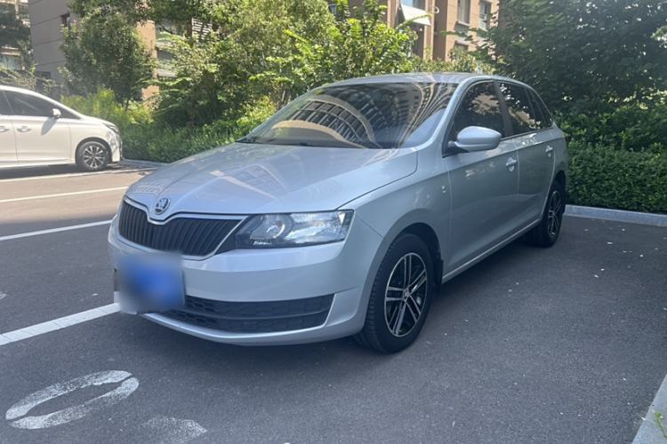 Used Skoda Rapid Spaceback 2014 1.6L Manual Enjoyment Edition