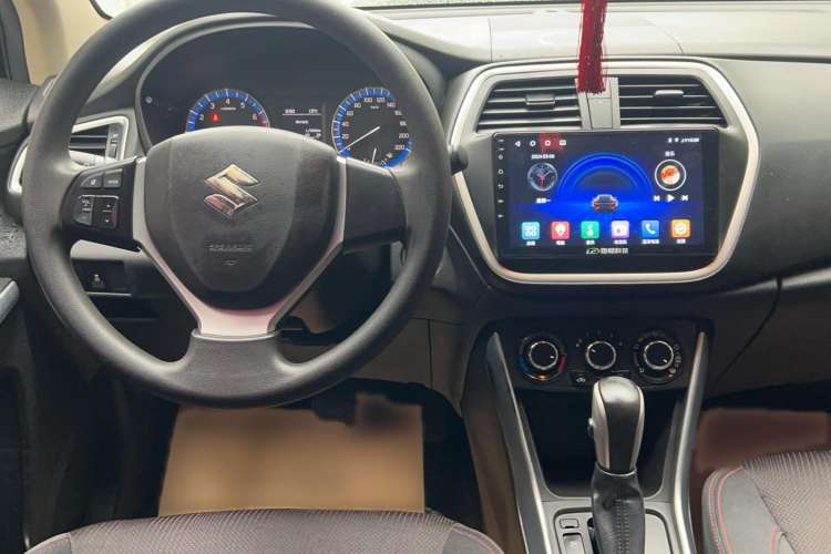 Used Suzuki S-Cross 2015 1.6L CVT Two-Wheel Drive Entry-Level Trim