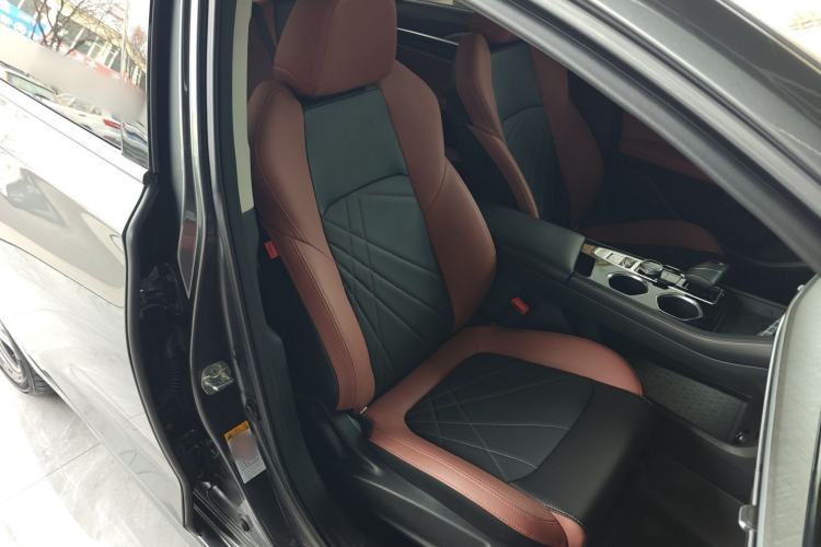 Used Changan Eado 2022 PLUS Blue Whale NE 1.4T GDI DCT Prestige Edition
