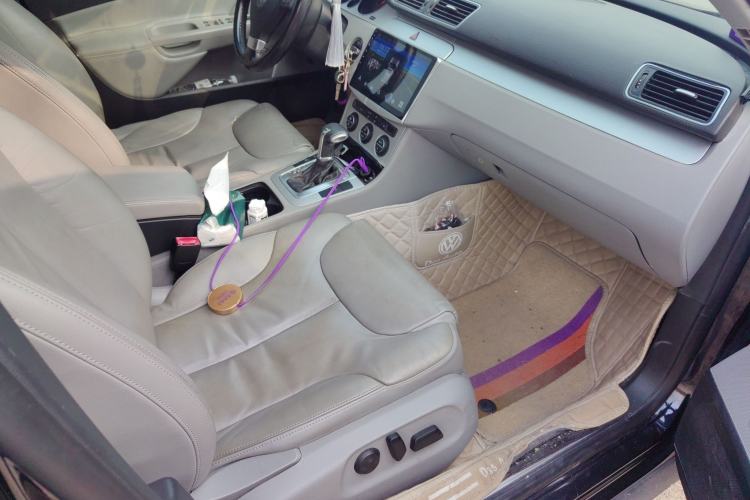 Used Volkswagen Magotan 2011 1.8TSI DSG Comfort Model Left Front Seat