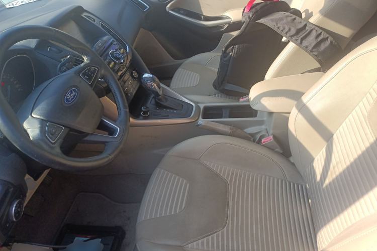 Used Ford Focus 2015 Sedan 1.6L Automatic Trend Model
