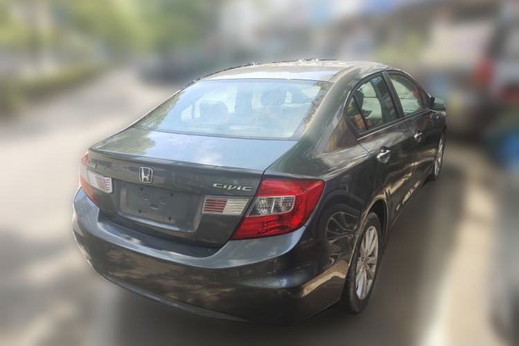 Used Honda Civic 2012 1.8L automatic luxury edition
