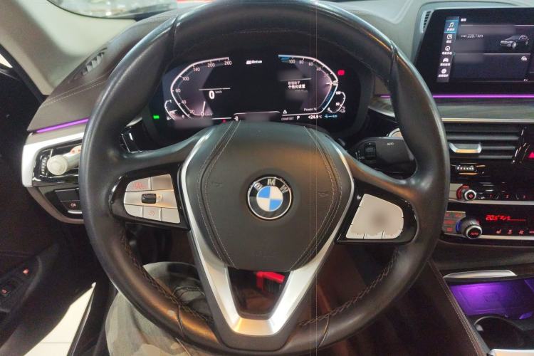 Used BMW 5 Series New Energy 2020 Mileage Upgrade Version 530Le Luxury Package Steering Wheel