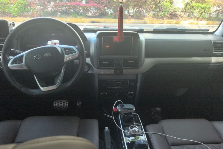 Used BAIC Off-Road BJ80 2020 3.0T Automatic Supreme Edition Center Console