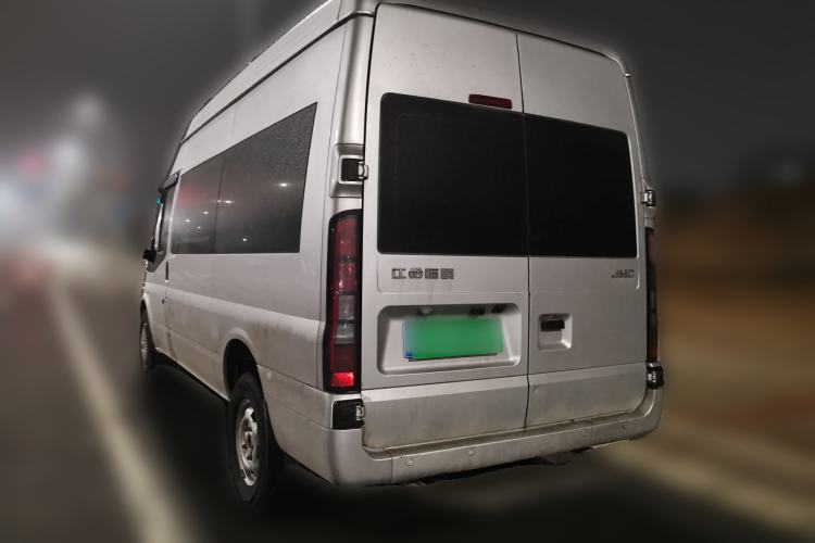 Used JMC Fushun 2022 2.0T Manual Multi-Function Passenger Vehicle Mid-Range High Roof 6-7 Seats
