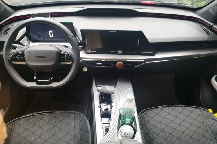 Used CHANGAN OSHAN Z6 New Energy 2023 ZhiDian iDD 150KM Flagship PLUS Smart Parking Edition Center Console