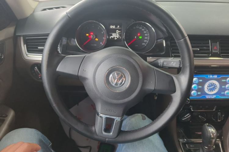 Used Volkswagen Bora 2014 1.6L Automatic Comfort Model Steering Wheel