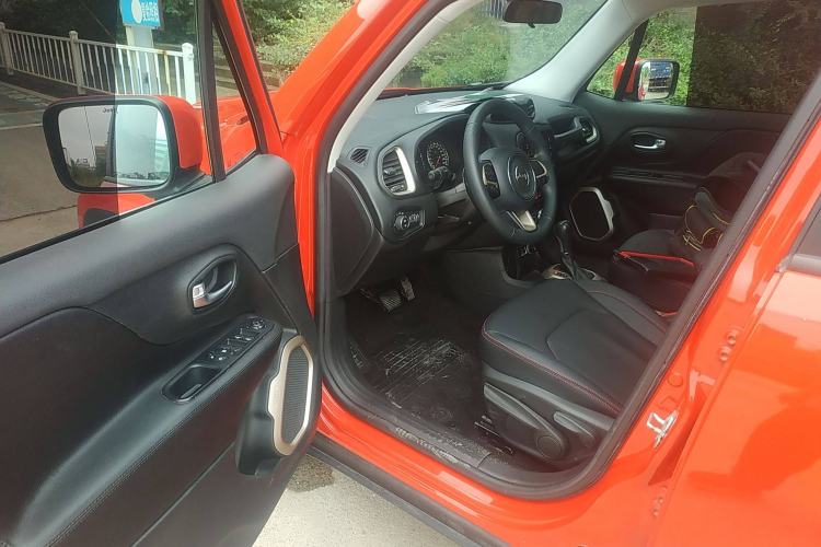 Used Jeep Renegade 2017 180T Automatic High-Energy Version