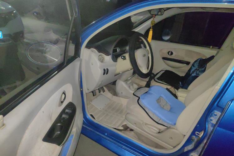 Used Chery QQ3 2012 Stylish Edition 1.0L Manual Start-Up Model Driver Seat