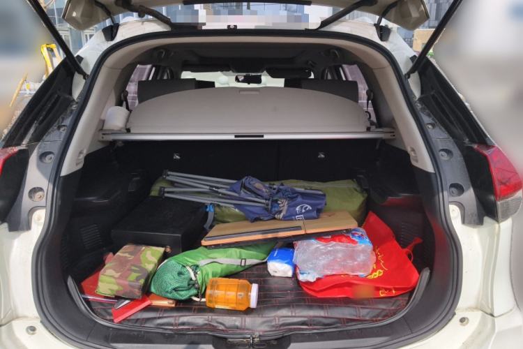 Used Nissan X-Trail 2017 2.5L CVT Leading Edition 4WD