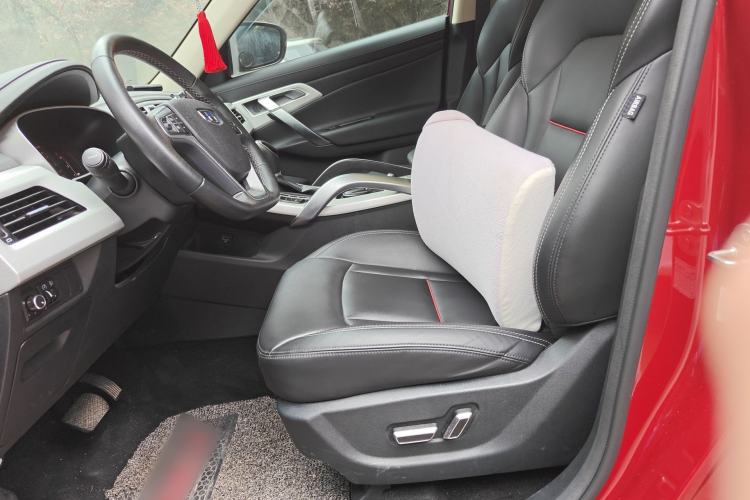 Used Geely Auto Emgrand X7 Sport 2018 1.8TD Automatic Two-Wheel Drive Smart Connect 4G Internet Edition Left Front Seat