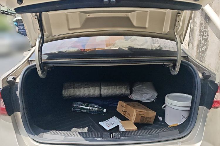 Used Roewe i5 2019 1.5L Manual 4G Connect Leehao Flagship Edition
