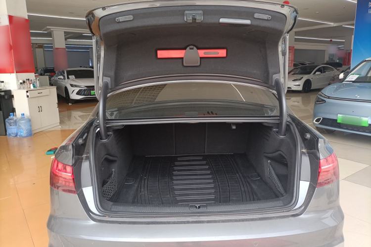 Used Audi A4L 2020 40 TFSI Luxury Dynamic Model
