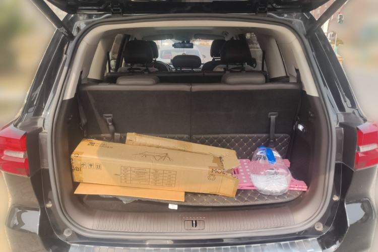 Used Roewe RX8 2019 30T Smart Connectivity Two-Wheel Drive Supreme Flagship Edition