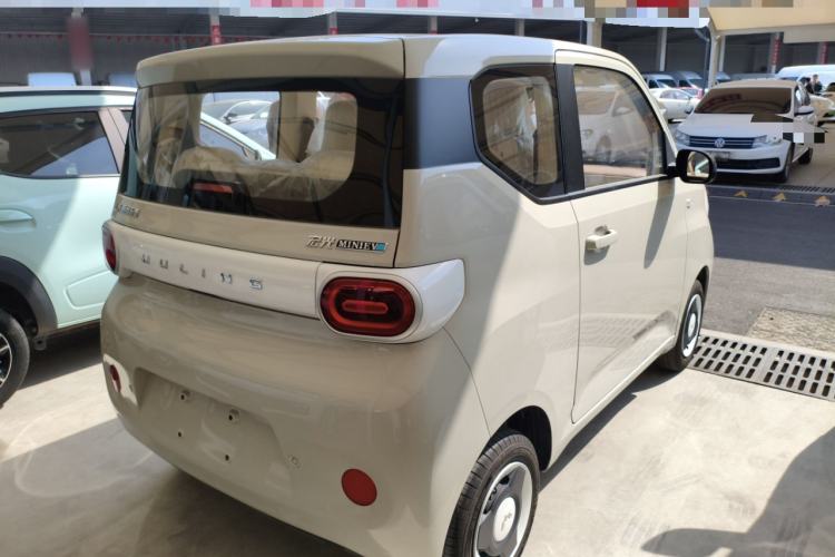 Used Wuling Hongguang MINIEV 2024 3rd Generation 215km Youth Edition
