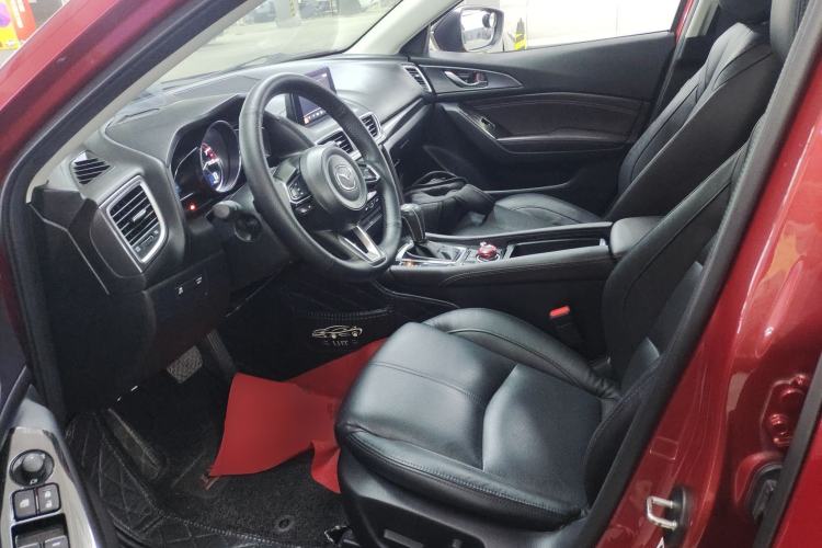 Used Mazda Mazda 3 Axela 2017 Hatchback 2.0L Automatic Sport Model China V Emission Standard