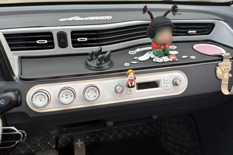 Used Wuling Hongguang MINIEV 2021 Macaron Premium Model – Lithium Iron Phosphate Interior 6