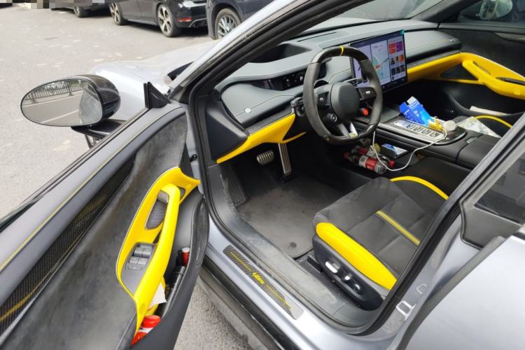 Used Xiaomi Auto SU7 Ultra 2025 Ultra Model Driver Seat