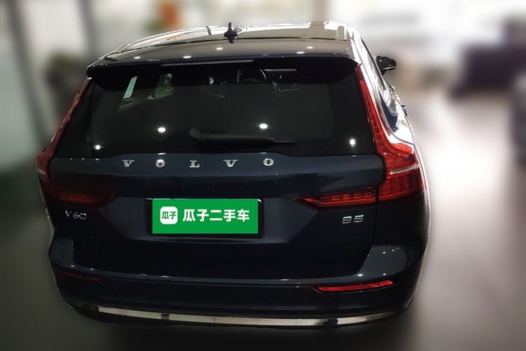 Used Volvo V60 2024 B5 Zhiyuan Luxury Edition Rear