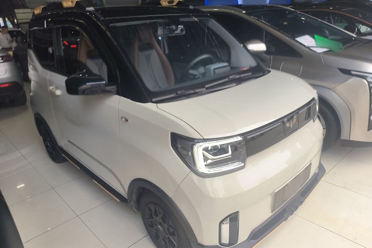 Used Wuling Hongguang MINIEV 2022 GAMEBOY 200km Gaming Edition with Lithium Iron Phosphate