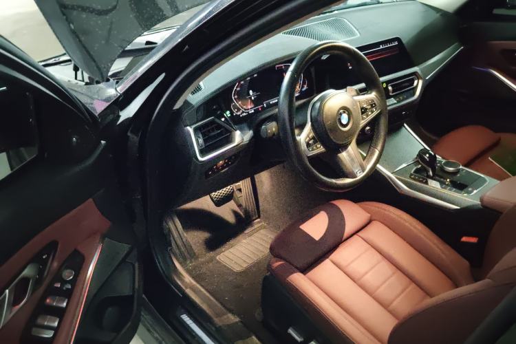 Used BMW 3 Series 2021 Restyled 325i M Sport Night Edition Package Driver Seat