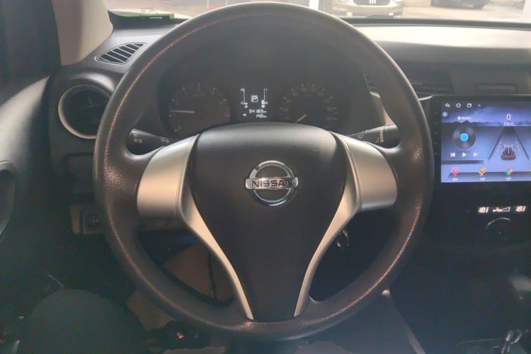 Used Nissan Navara 2017 2.5L Automatic 2WD Luxury Edition QR25
