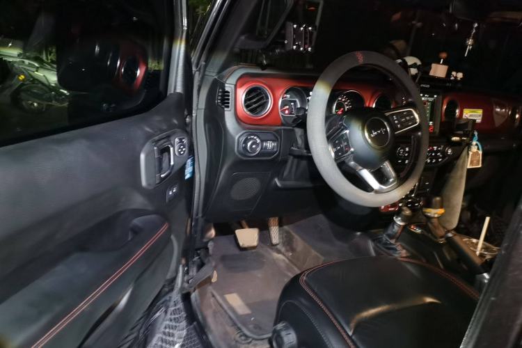 Used Jeep Wrangler 2019 2.0T Rubicon Four-Door Version China VI Emission Standard
