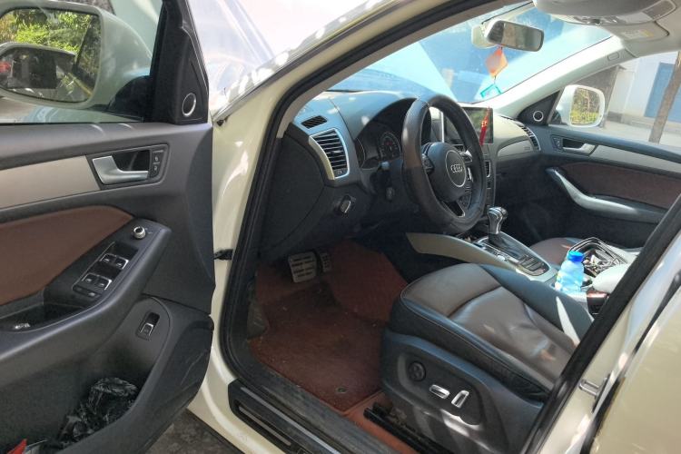 Used Audi Q5 2017 Plus 40 TFSI Ambition Model