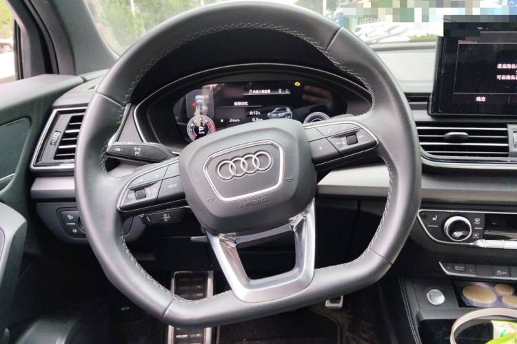Used Audi Q5L 2023 40T Luxury Dynamic Model
