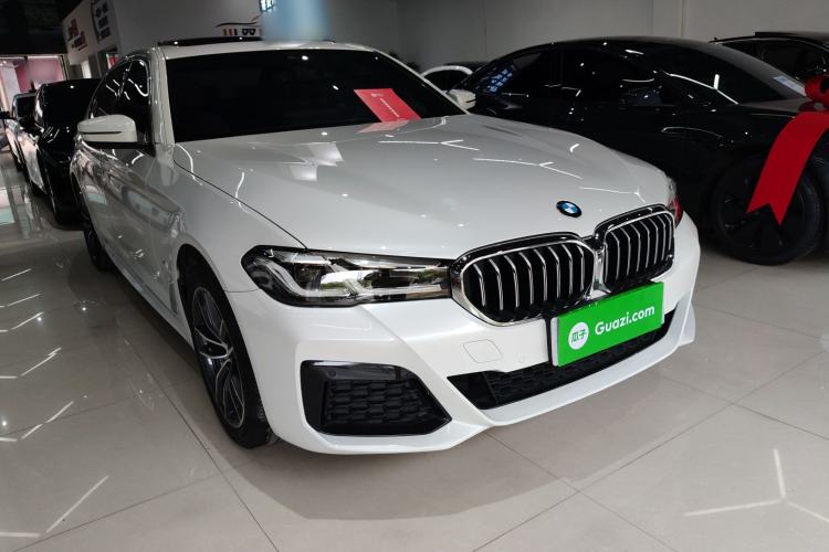 Used BMW 5 Series 2021 525Li M Sport Package Front Right 45 Deg