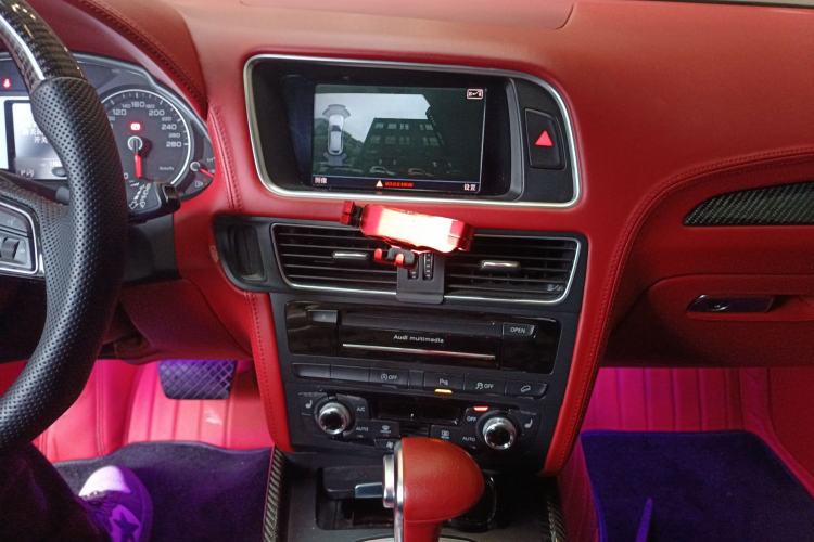 Used Audi Q5 2017 40 TFSI Comfort Model Audio And AC Panel