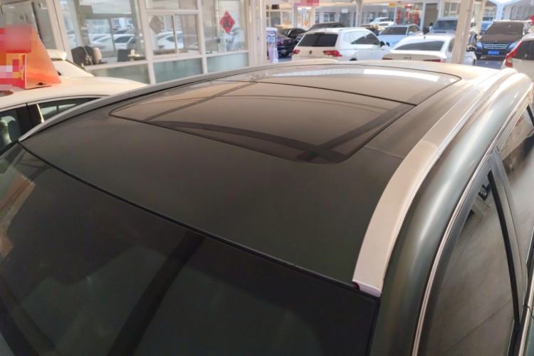 Used Geely Auto Emgrand X7 Sport 2016 1.8TD Automatic Smart Model Roof