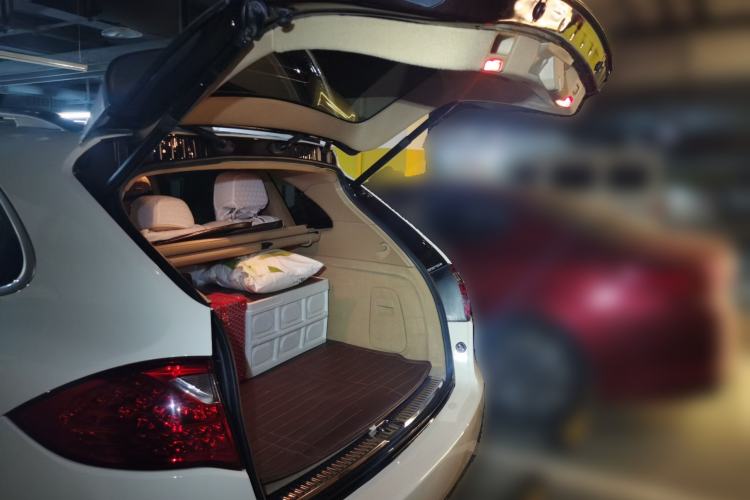 Used Porsche Cayenne 2013 3.6L automatic transmission U.S. specification