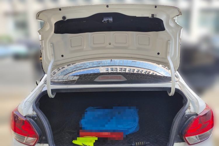 Used Kia Pegas 2017 1.4L Automatic Deluxe Edition Trunk