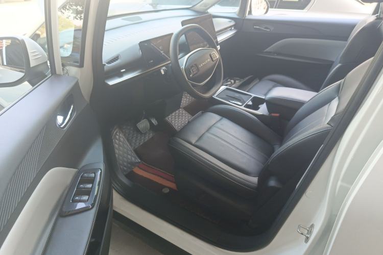 Used Venucia VX6 2023 520 Max