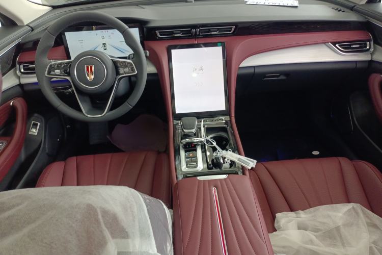 Used Hongqi H5 2025 2.0T Automatic Flag Edition – 500 000 Units Commemorative Version