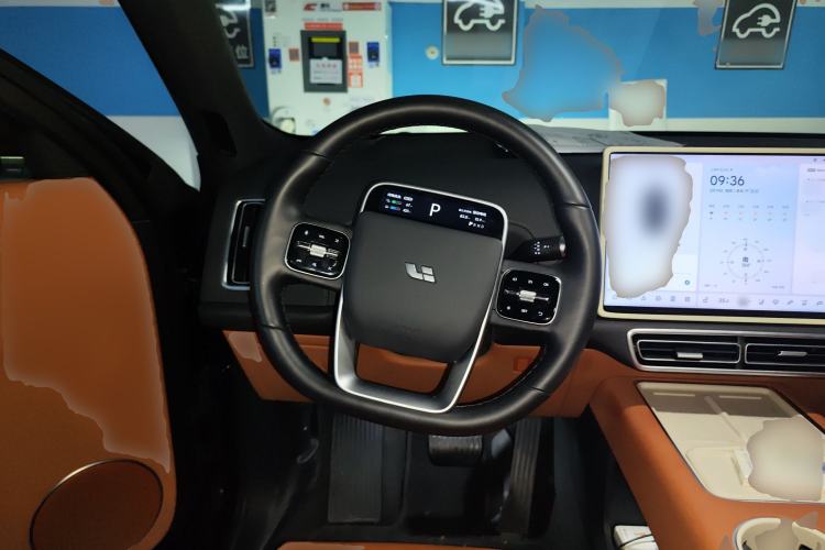 Used Li Auto L8 2024 Pro Model
