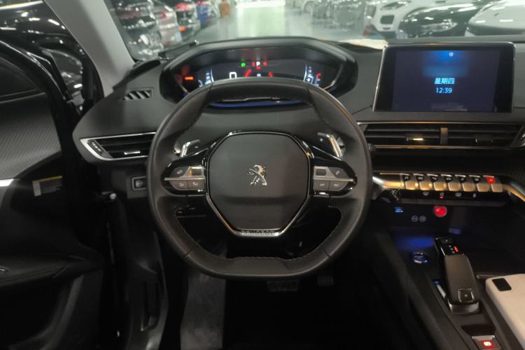 Used Peugeot 5008 2017 350THP 7-Seater Elite Edition Steering Wheel