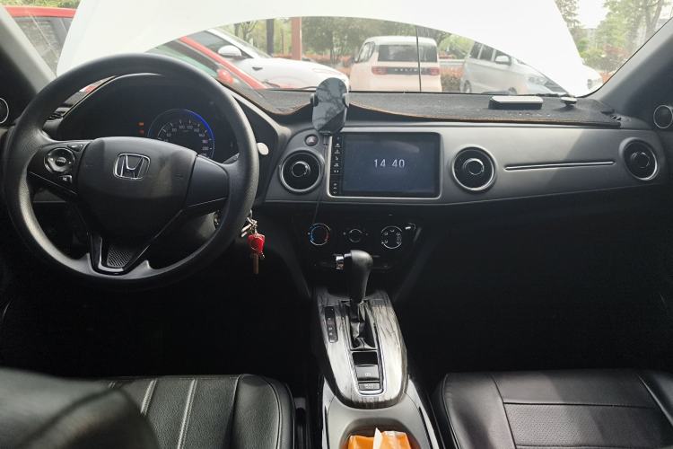 Used Honda XR-V 2019 1.5L CVT Classic Edition China VI Center Console