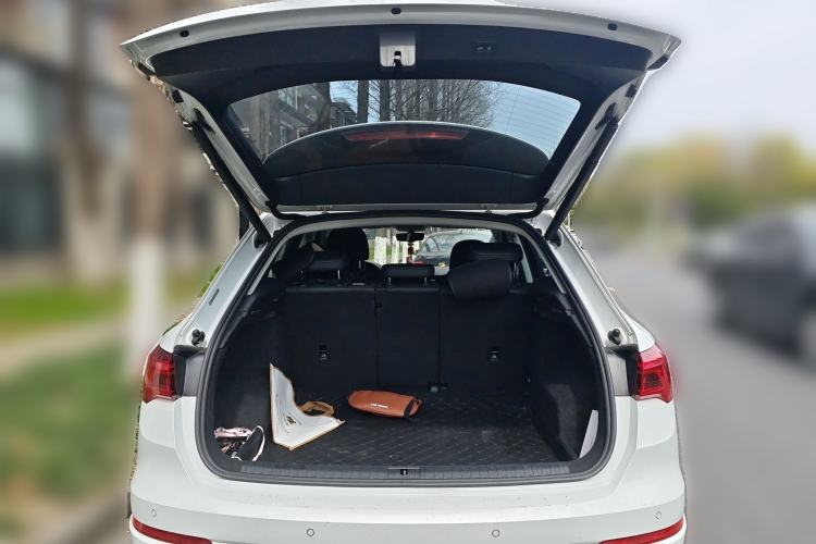 Used Audi Q3 2021 35 TFSI Fashion Dynamic Model