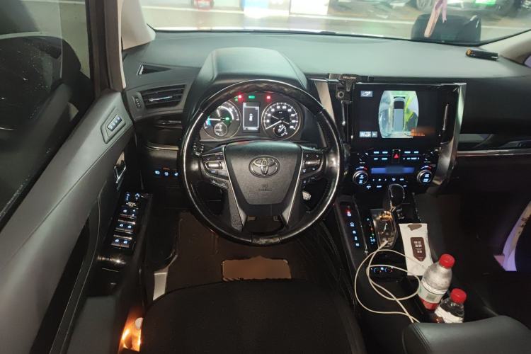 Used Toyota Vellfire 2020 Dual-Engine 2.5L HV Luxury Edition
