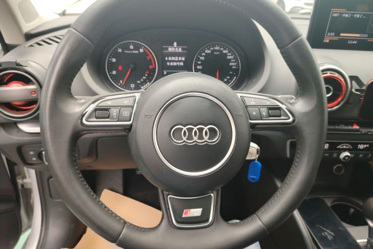 Used Audi A3 2014 Limousine 35 TFSI Automatic Comfort Model