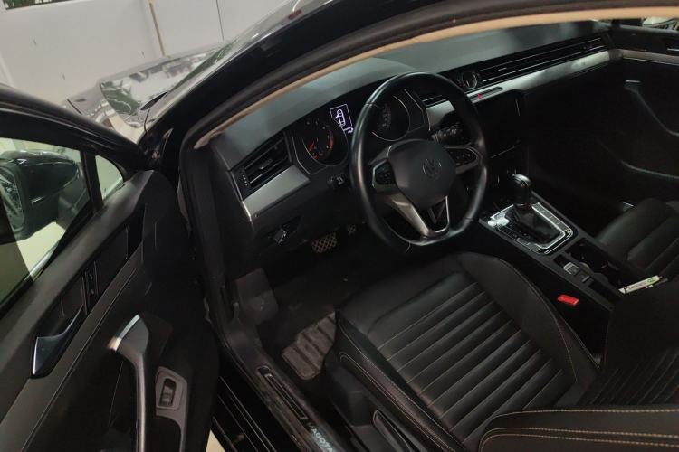 Used Volkswagen Magotan 2020 280TSI DSG Comfort Edition Driver Seat