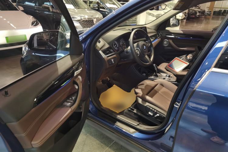 Used BMW X1 2022 sDrive25Li Leading Model
