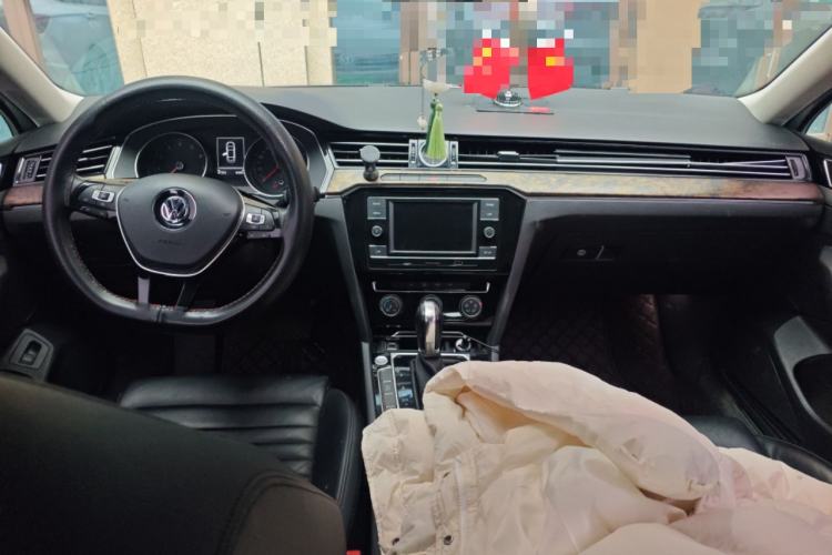 Used Volkswagen Magotan 2019 330TSI DSG Leading Model China VI Standard